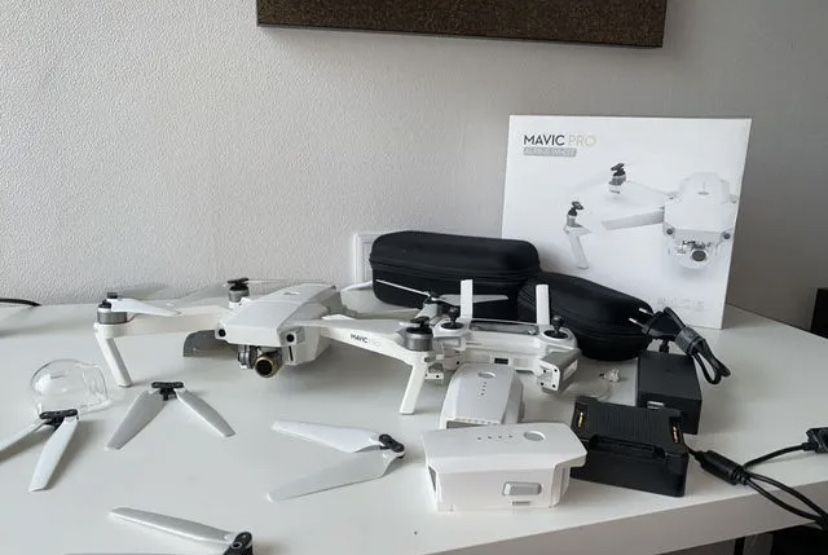 DJI Mavic Pro Combo ( Alpine White)