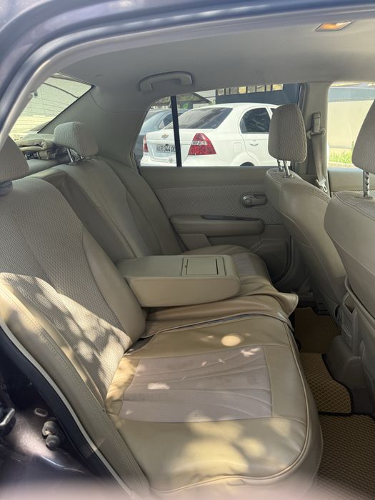 Nissan Tiida 2008
