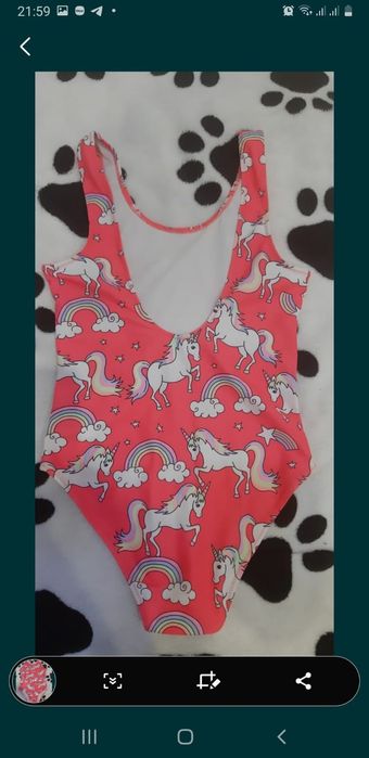 Продам купальник на девочку 7-9 лет.