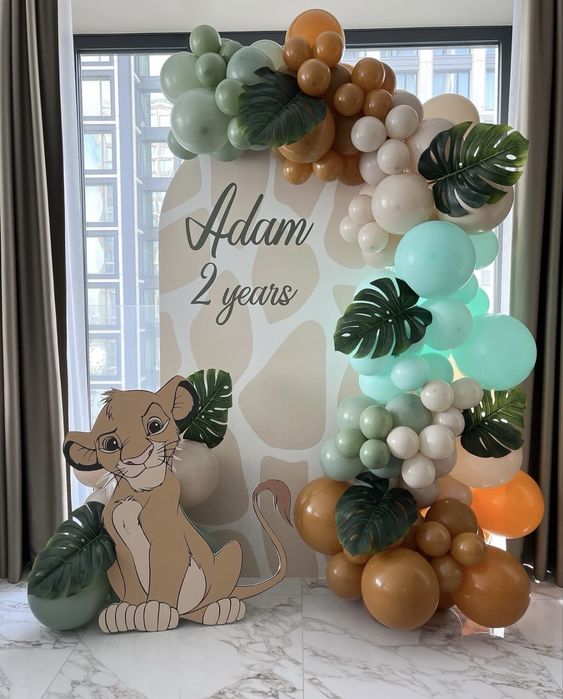 Фотозона оформление шарами баннер