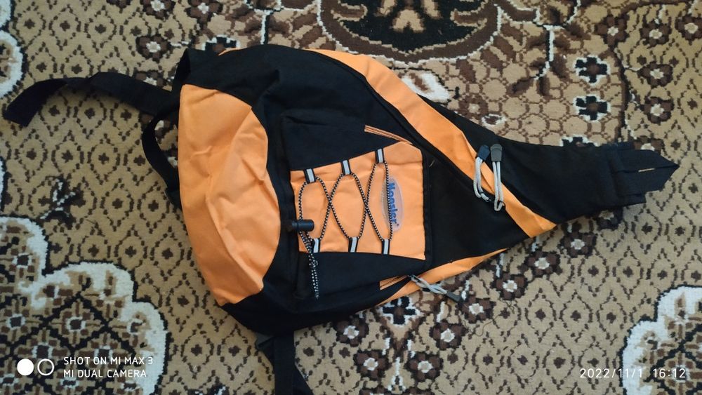 Sumka (ryukzak) sotilada. Bir tomonlama sumka