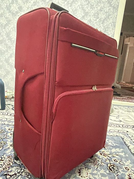 Янги чемодан сотилади