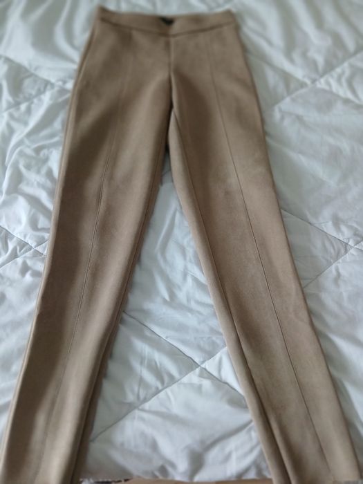 Pantaloni zara noi fără eticheta