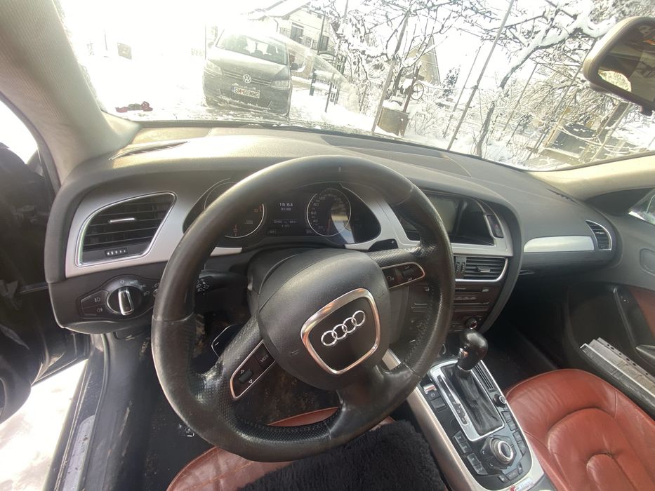 Dezmembrez Audi a4b8