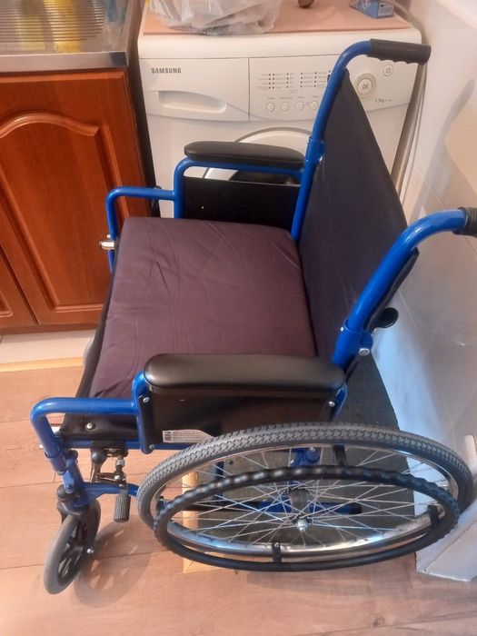 Инвалидная коляска