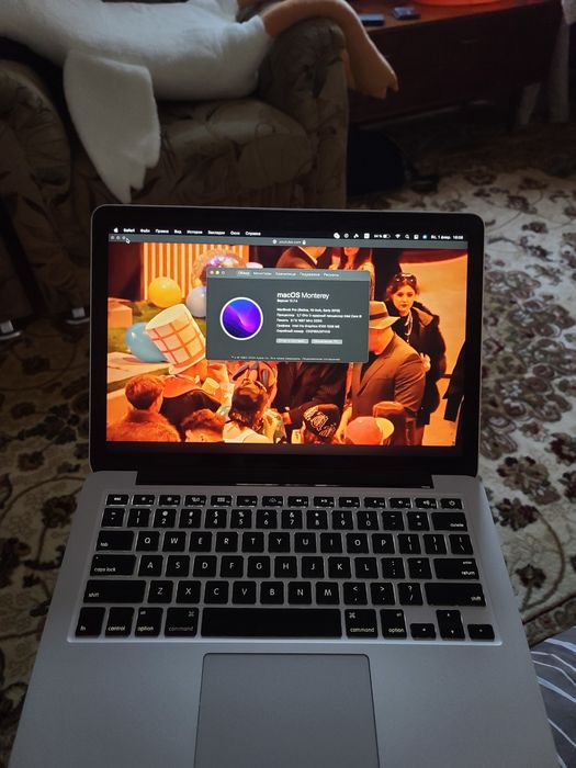 Продам Macbook pro
