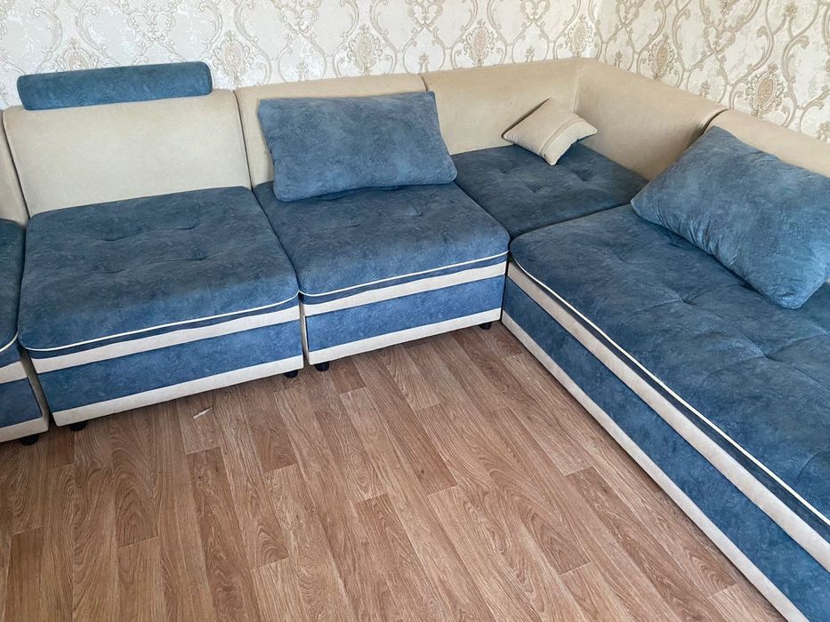 Диван срочно продаётся