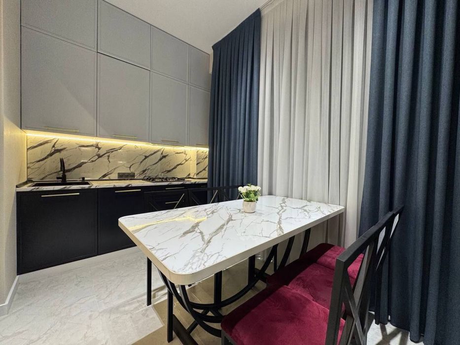 4/2/8 Ташсельмаш, Вундеркинд , Новостройка