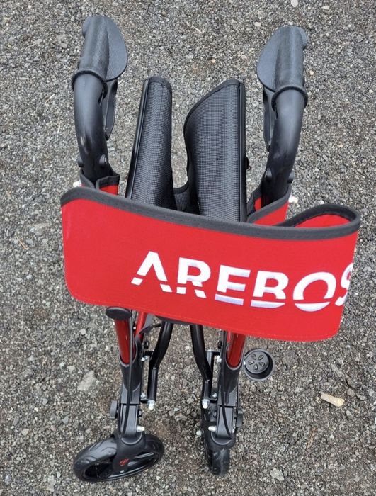 Cadru Rolator Mergator persoane cu dizabilitati