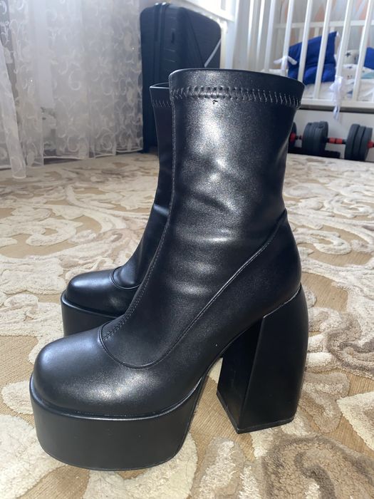 Продам ботильоны