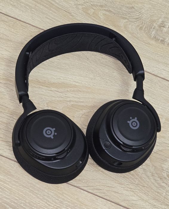 Steelseries Arctis Nova 7