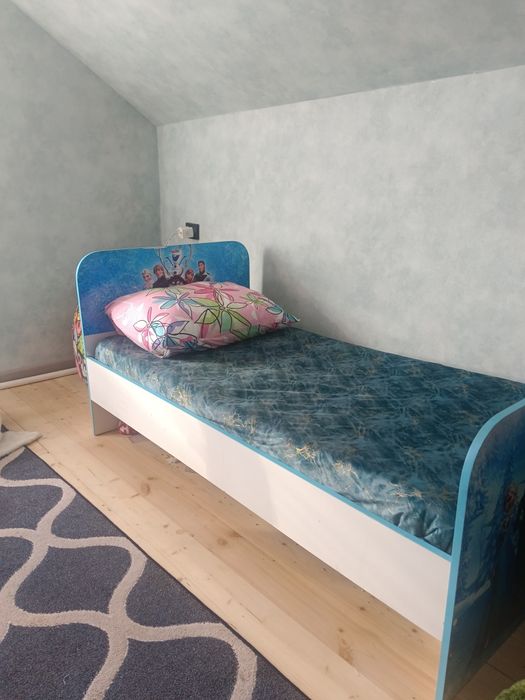 Кровать подрастковая