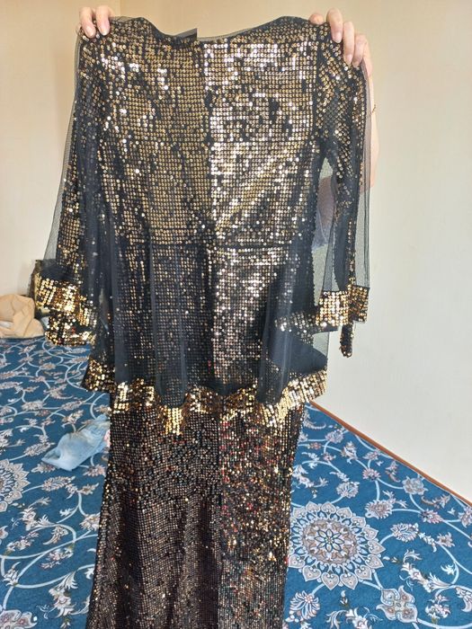 vecherniy ko'ylaklar sotiladi