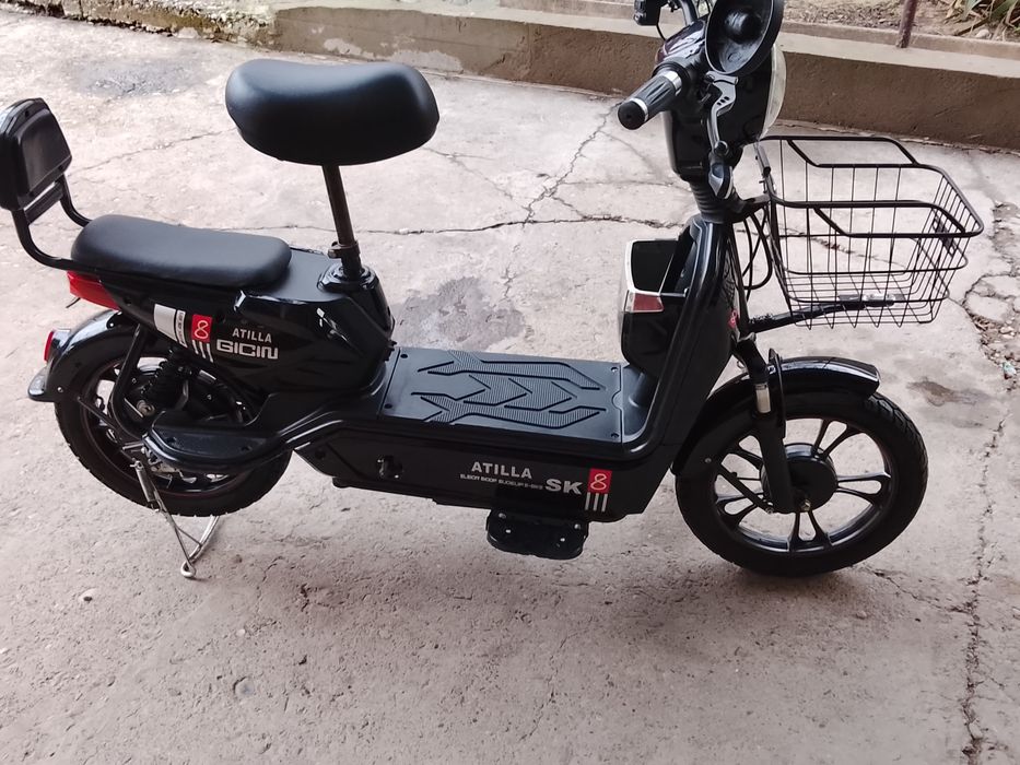 Электроскутер продаю