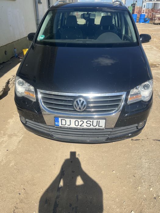 VOLKSWAGEN Touran 2008