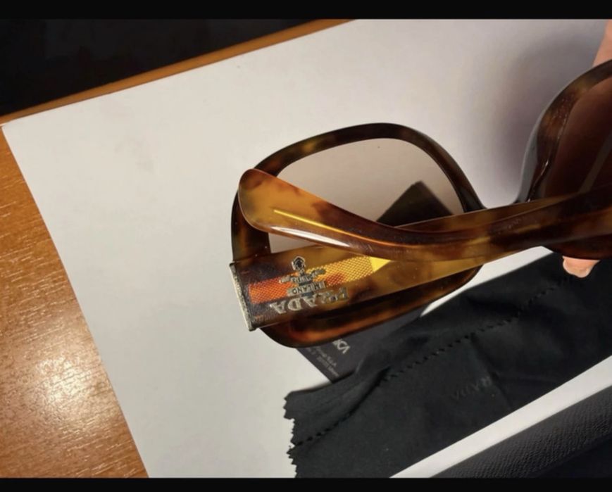 ochelari soare prada