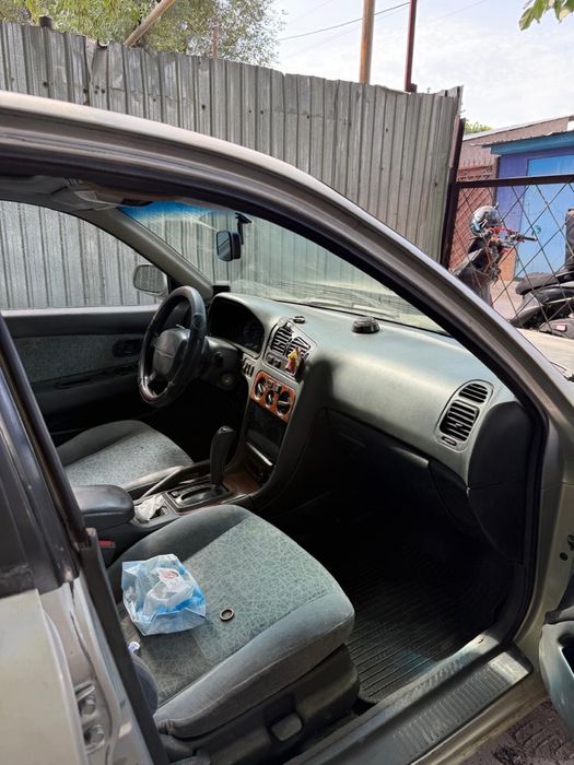 Mitsubishi Galant E55