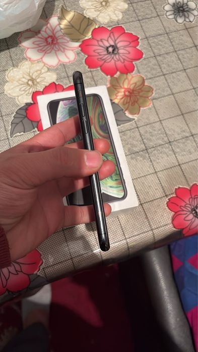 Iphone xc идеальном состянием