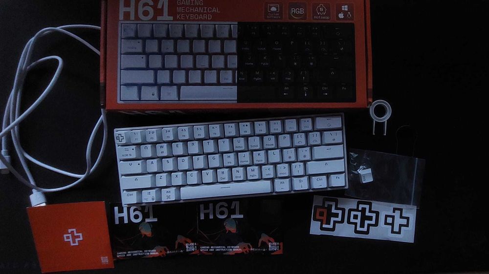 Tastatura QwertyKey H61 Split Alba