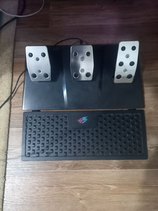 Продам игровой руль