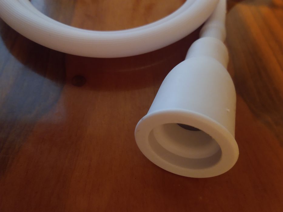 Furtun dus adaptabil