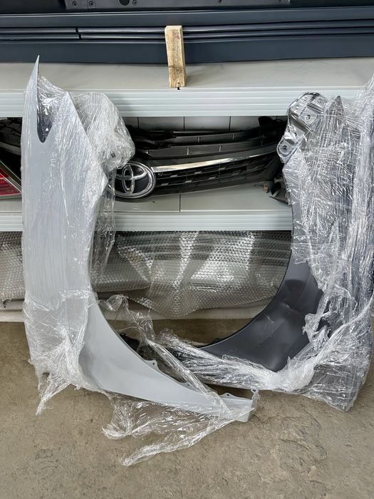 Крыло на Camry 80 Камри 80