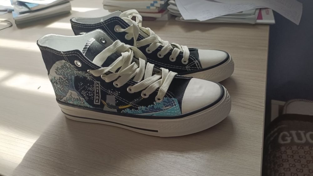 Индивидуалдые конверсы для девушек,36 размер