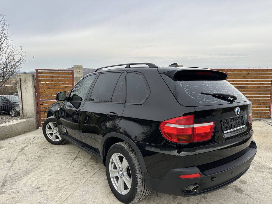 Bmw x5 e70 //3.0-235 cp //4x4// an 2010 // xdrive