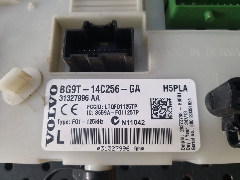 Panou sigurante 2.0 d volvo xc60 31327996aa bg9t14c256ga