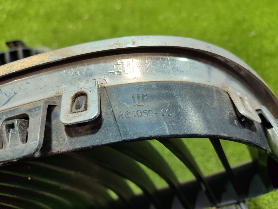 GRILA BARA FATA STANGA / DREAPTA BMW 325I SERIA 3 E93 SE 3.0 BENZINA 2007 COD OEM 9082280707 / 224059-10 / 2005-2012