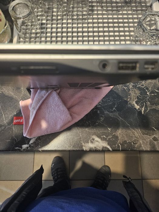 Vând MacBook pro