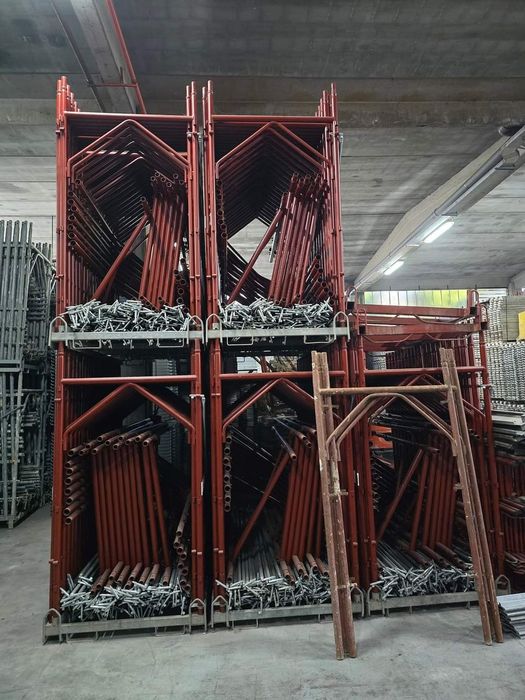 Скари за нареждане на скеле ,стойки