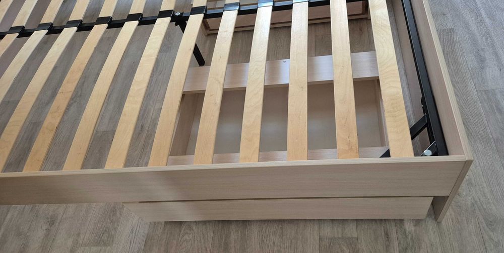 Продам спальный гарнитур