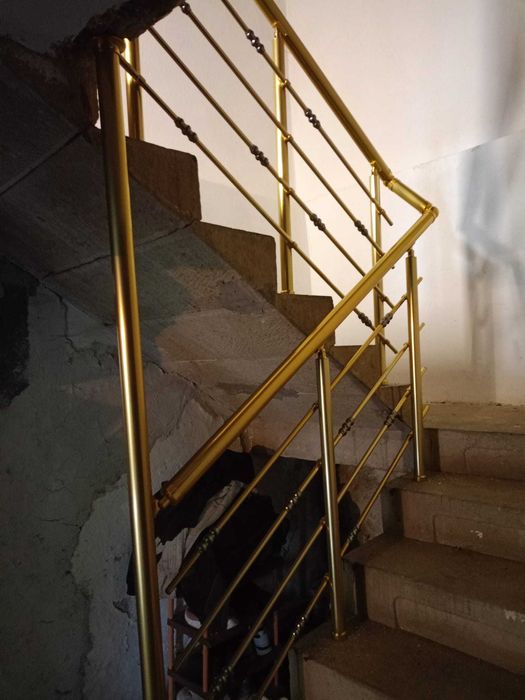 Алуминиеви парапети здрави като металните!