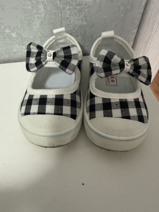 Детские сандали