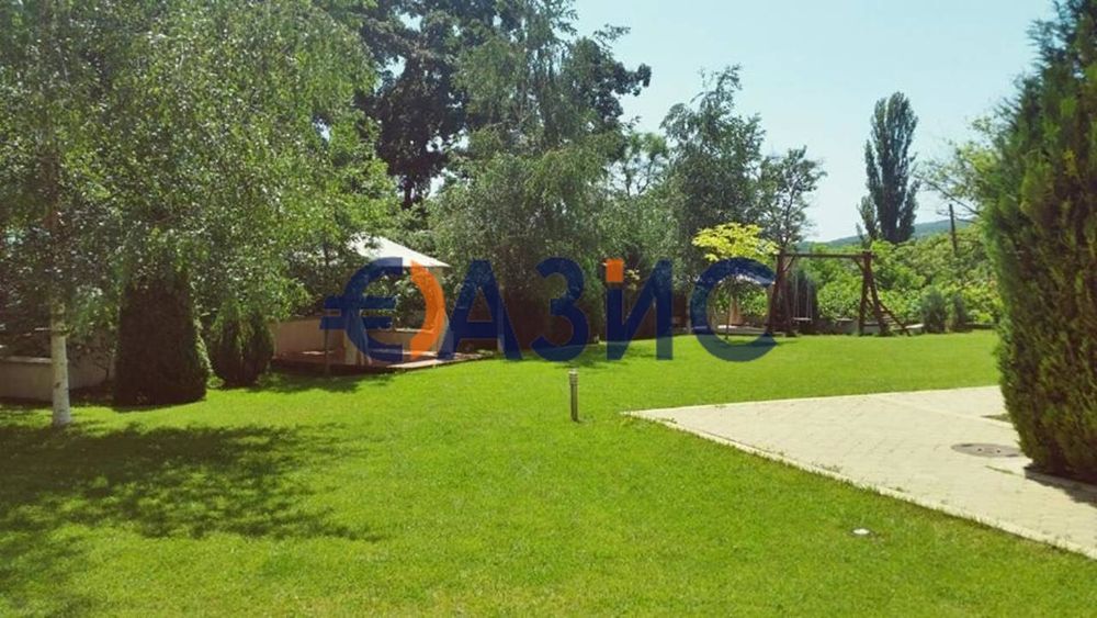 Продава се Тристаен апартамент в Обзор - 226 кв.м за 203 €/кв.м - Снимка #9