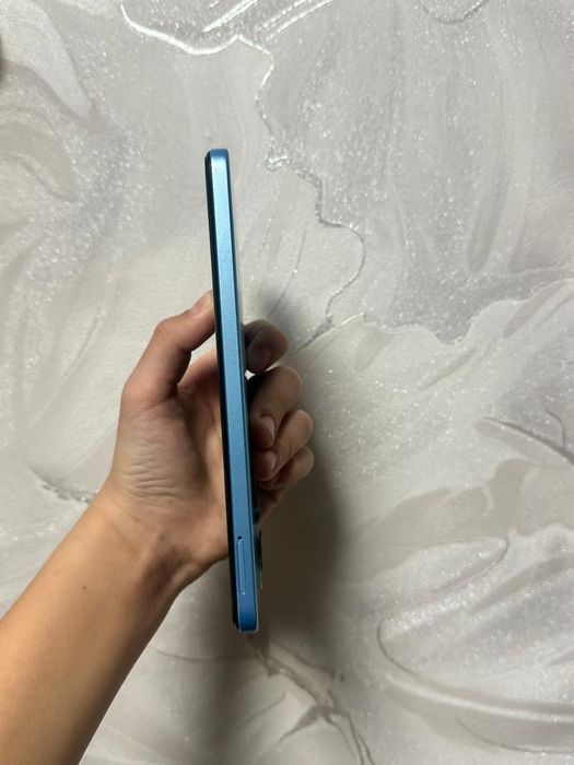 Продам Redmi note 12