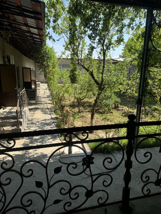 Участок назарбек 10 комнат 9 сотох СРОЧНО!!!