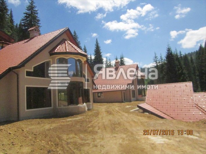 Продава се Хотел в с. Стойките, Област Смолян - 7600 кв.м за 139 €/кв.м - Снимка #6