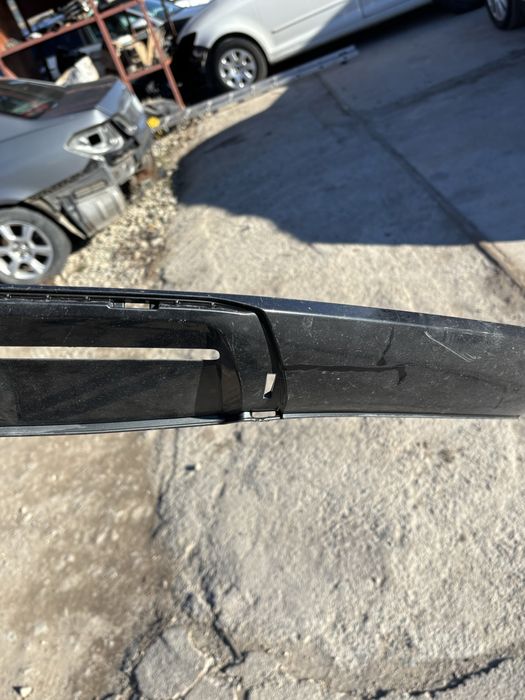 спойлер/добавка за предната броня на audi Q2 81A807110B