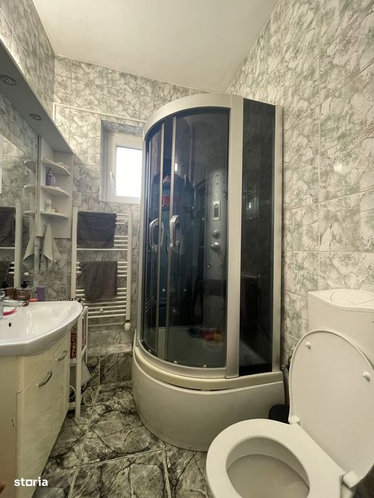 Apartament 4 camere cu GARAJ