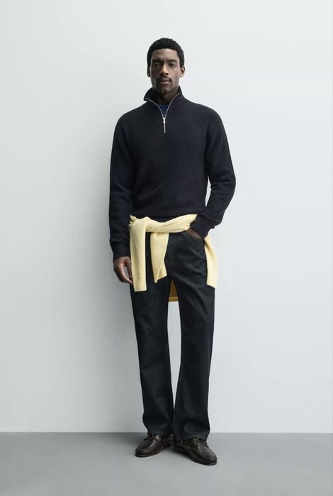 Продам свитер на замке