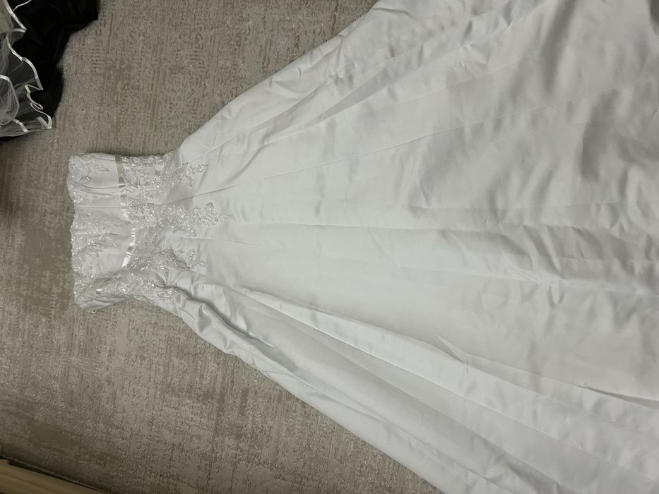 Продажа свадебных платьев