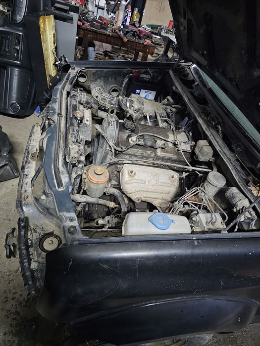 Piese Suzuki jimny 1.3 1.5 /Diferential/Elemente caroserie