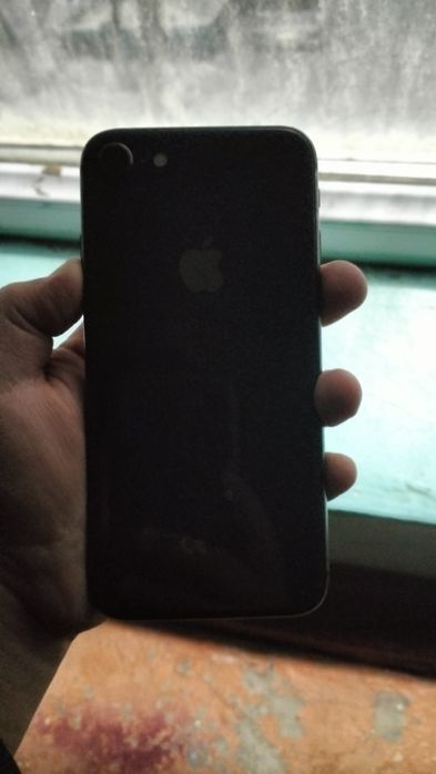 Продаю iPhone 8 идеал