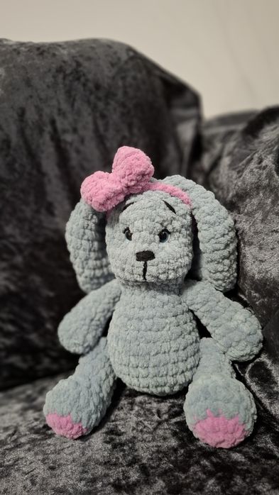 Ръчно плетено зайче