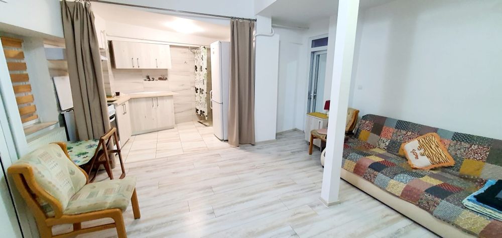 Închiriez 1 cameră faleză mazepa