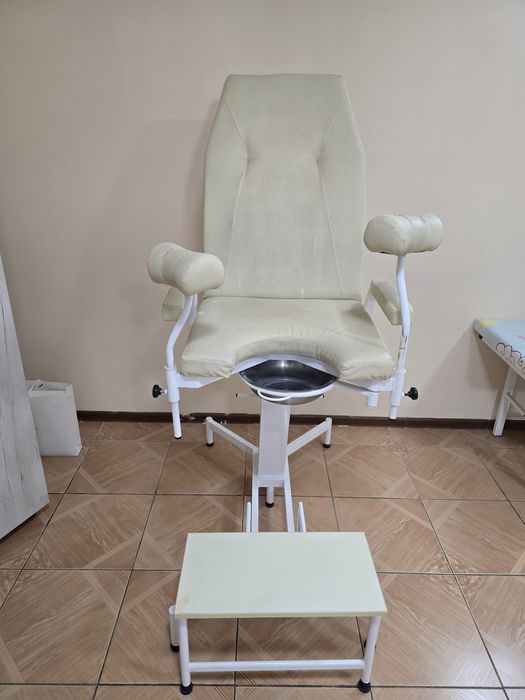 Гинекологик стол