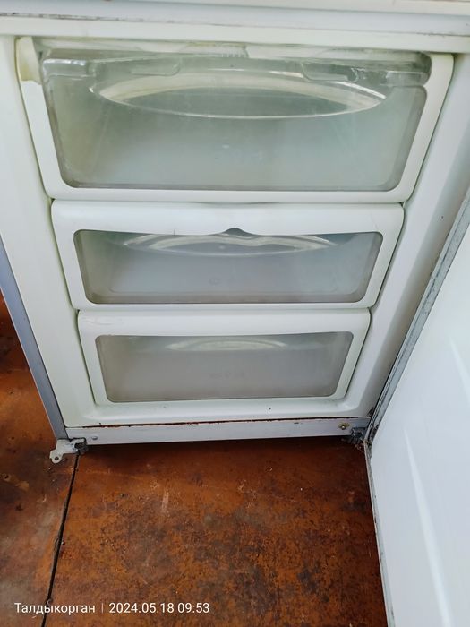 Продам холодильник