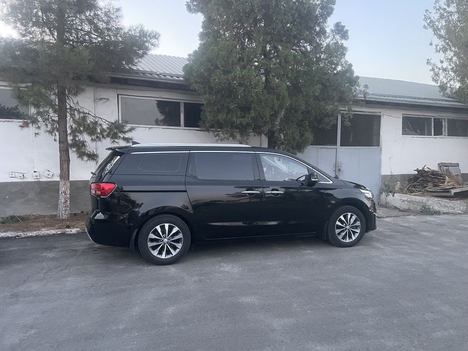 Кия карнивал